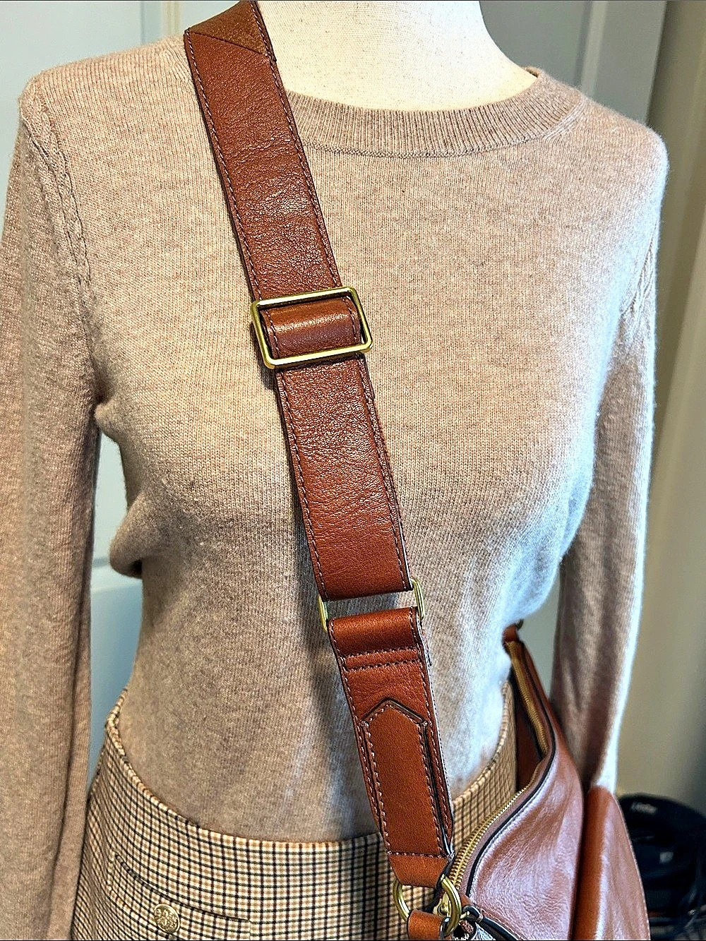 Fossil Maya Hobo Brown Crossbody Bag - Picture 5 of 16